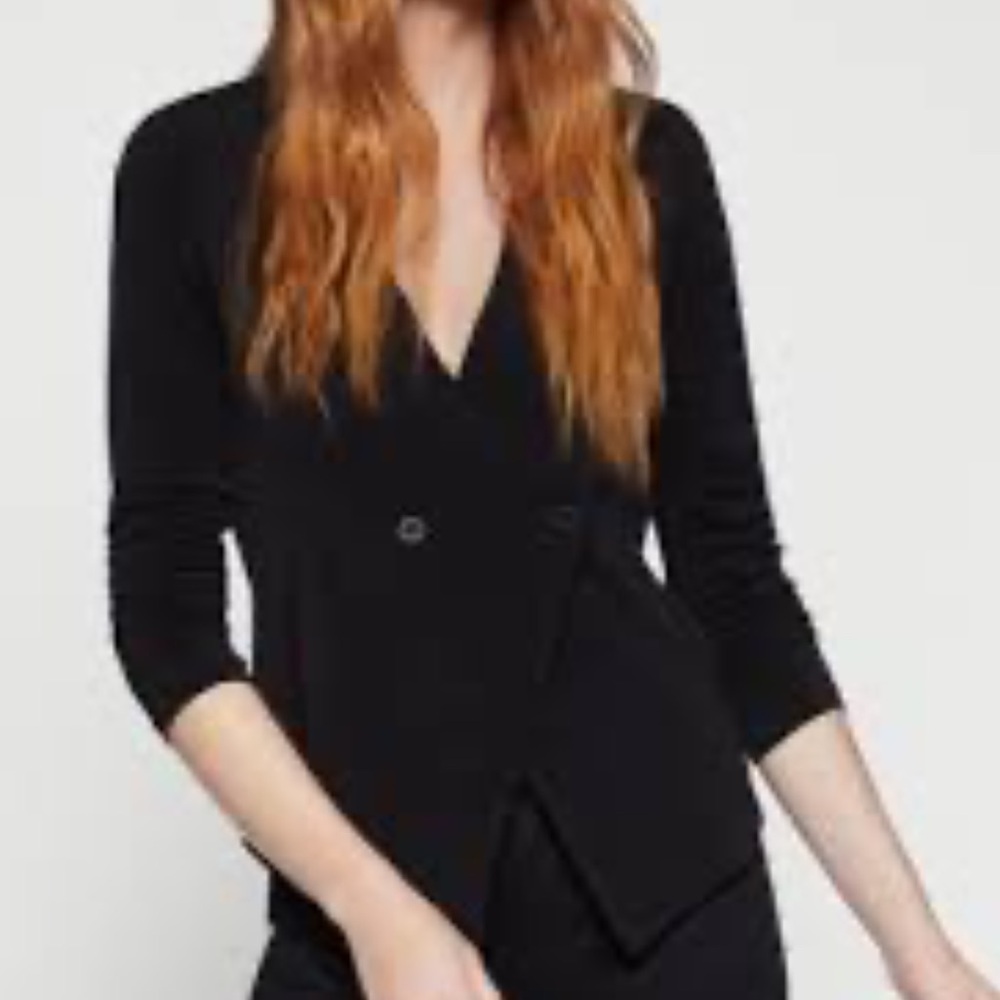 BCBGeneration black cross front blazer women’s size medium